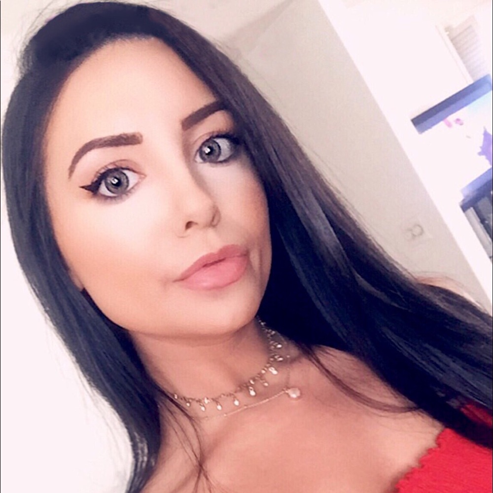 Meet your Posher, Chelsey
